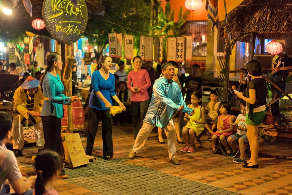Le hoi den long Hoi An