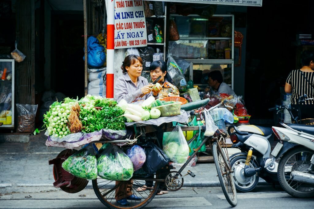 Vendeuse de rue à Hanoï
