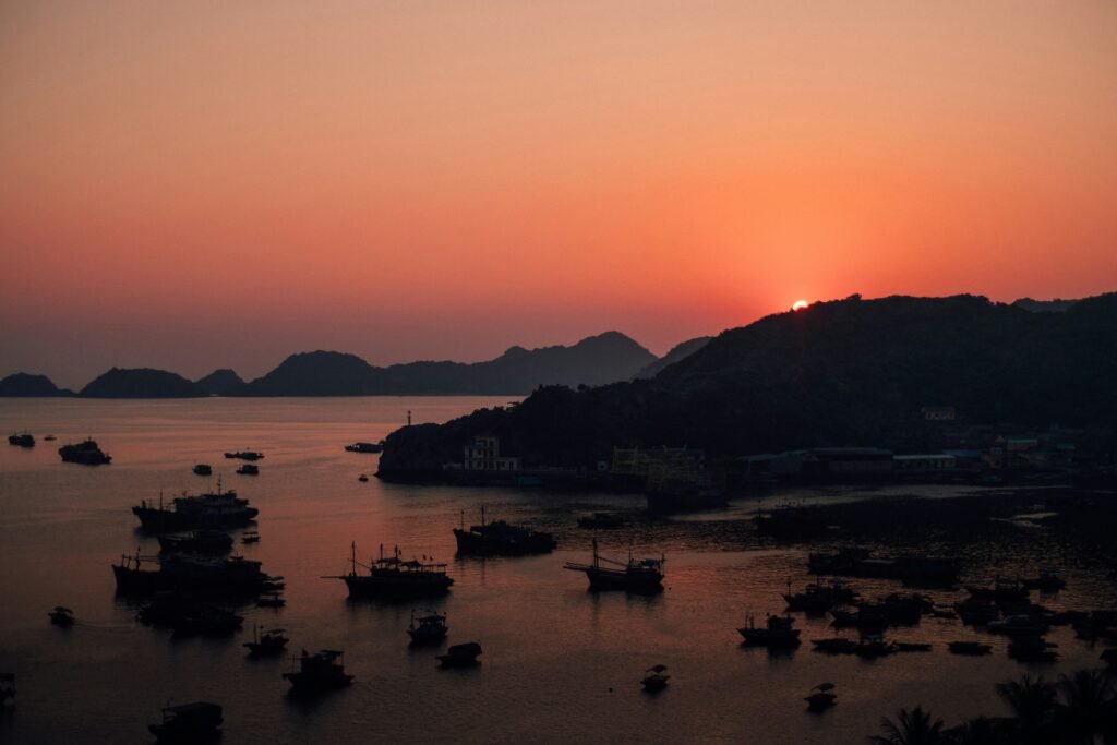 Coucher de soleil sur la baie d’Halong