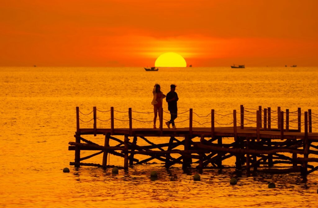 Coucher de soleil sur un ponton à Phu Quoc