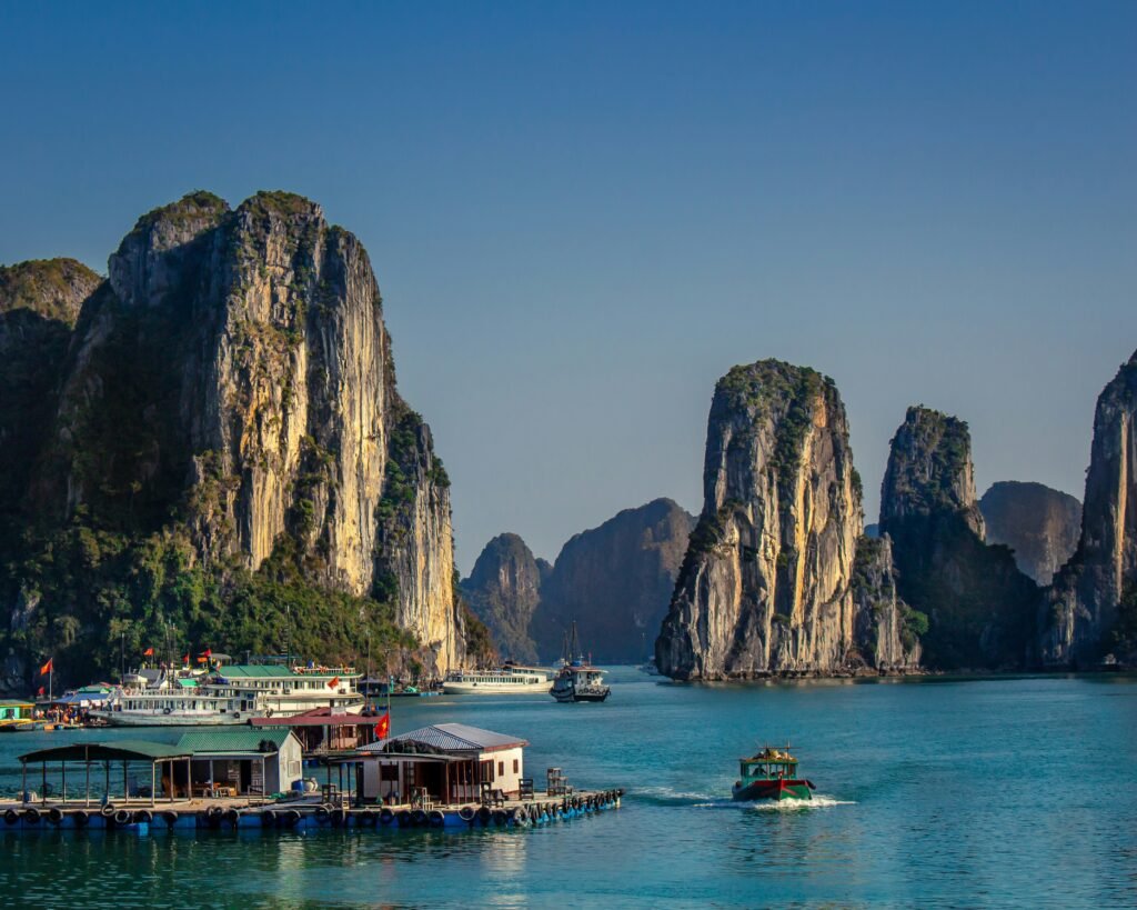 Falaises de la baie d’Halong