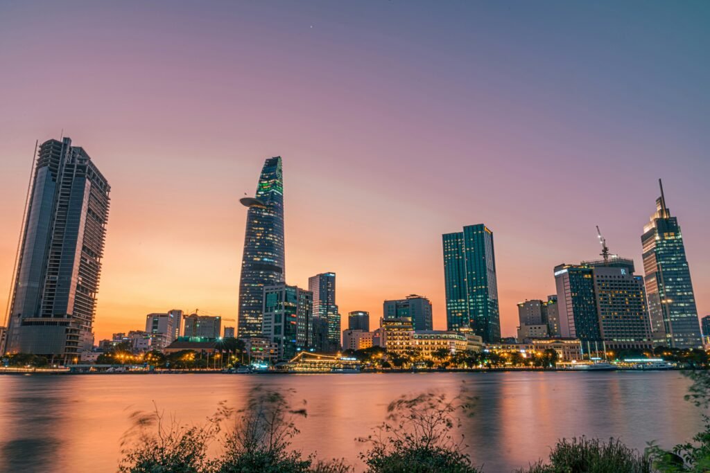 Hô Chi Minh-Ville la nuit