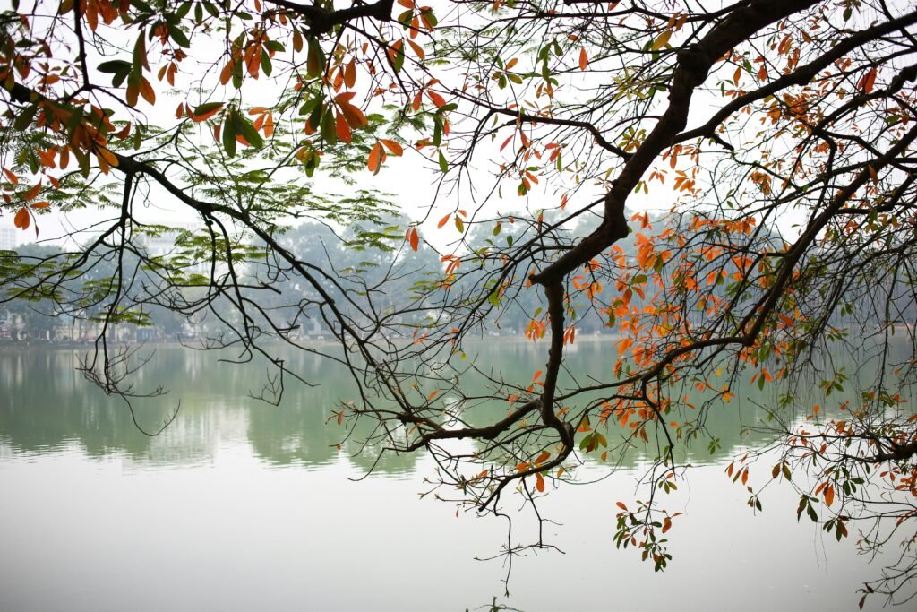 Lac de Hanoï en automne