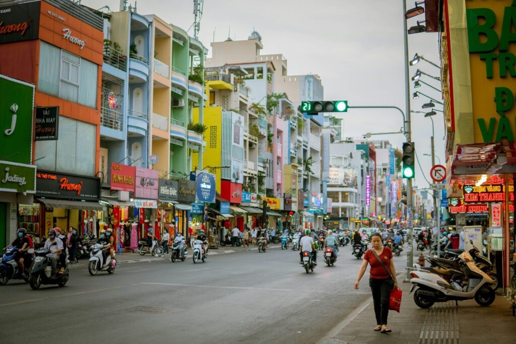 Rue animée de Hô Chi Minh-Ville