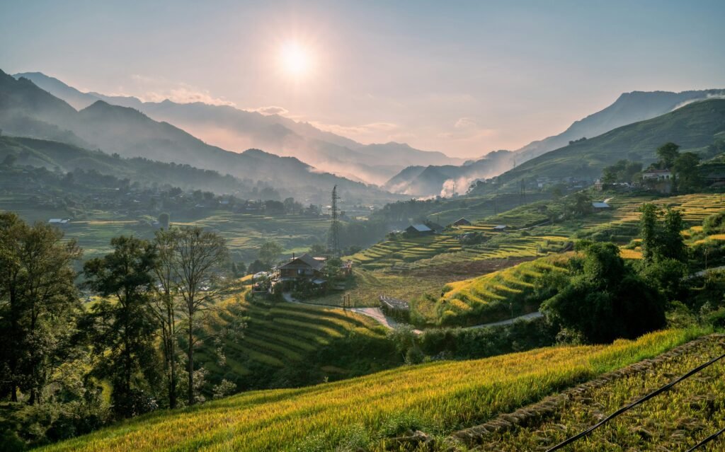 Coucher de soleil sur une vallée de Sa Pa