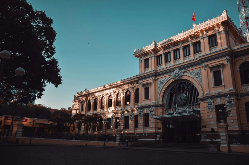 La poste centrale de Saigon